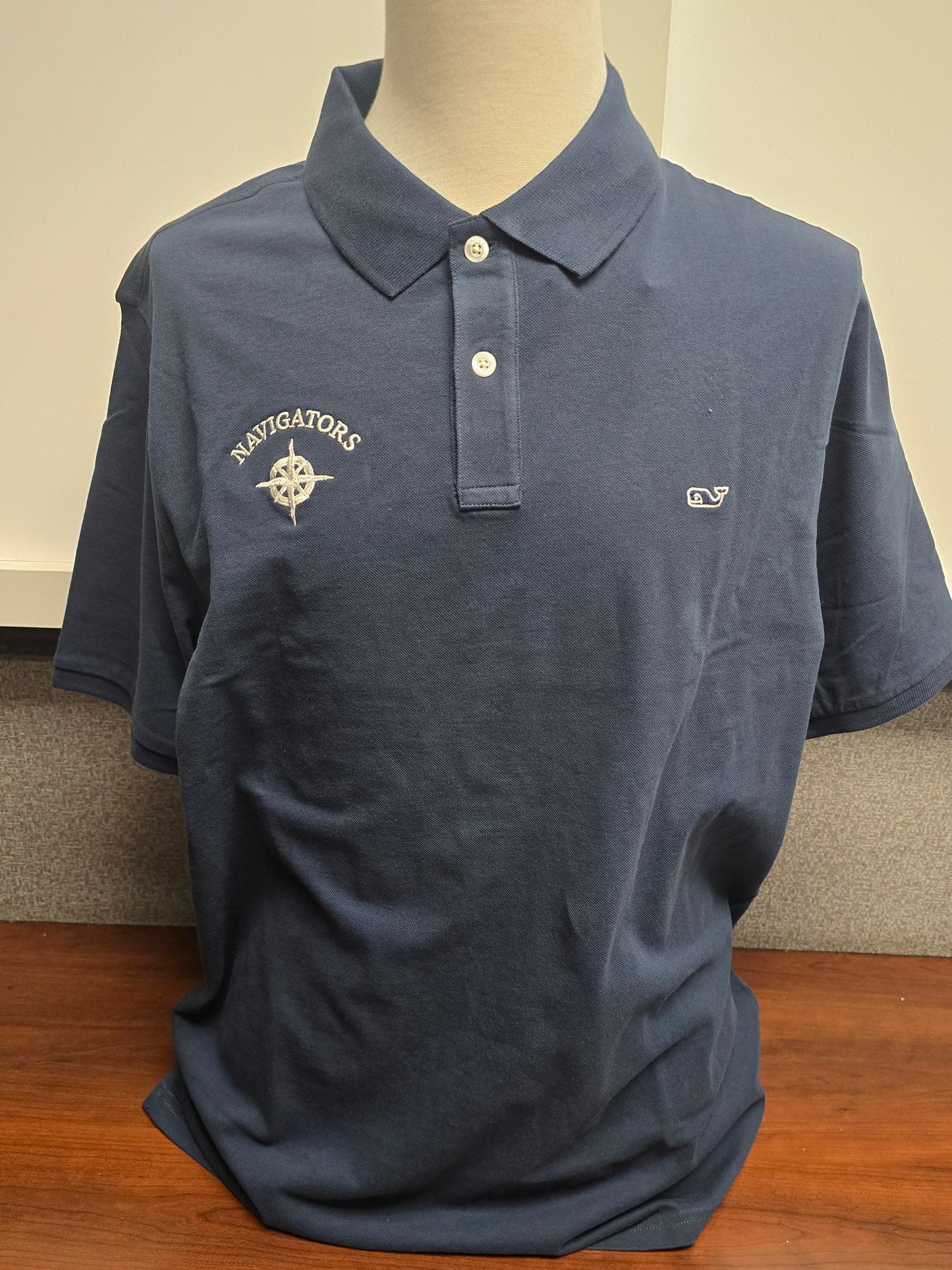 Polo Solid Navy Vineyard Vines with compass